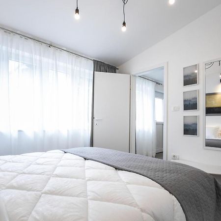 Apartment Denis 罗维尼 外观 照片