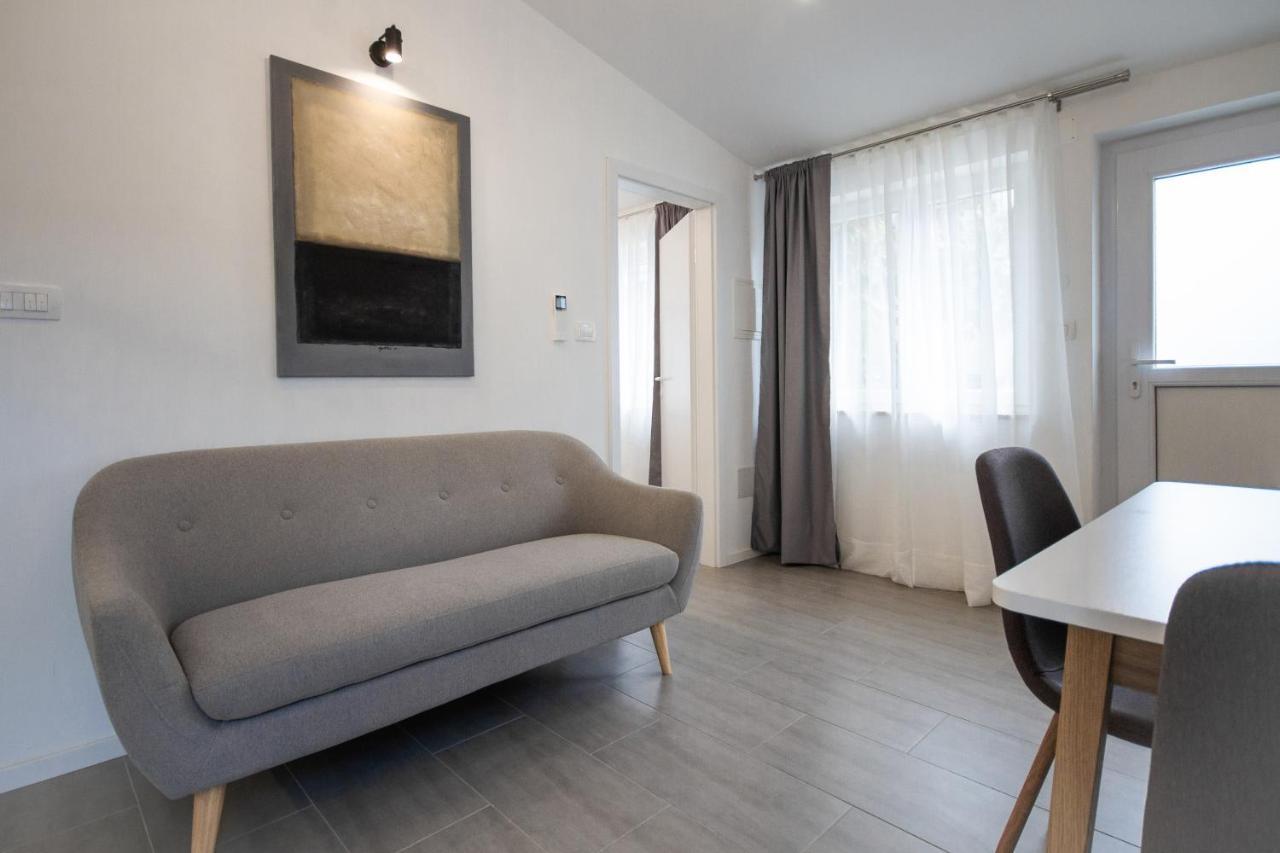 Apartment Denis 罗维尼 外观 照片