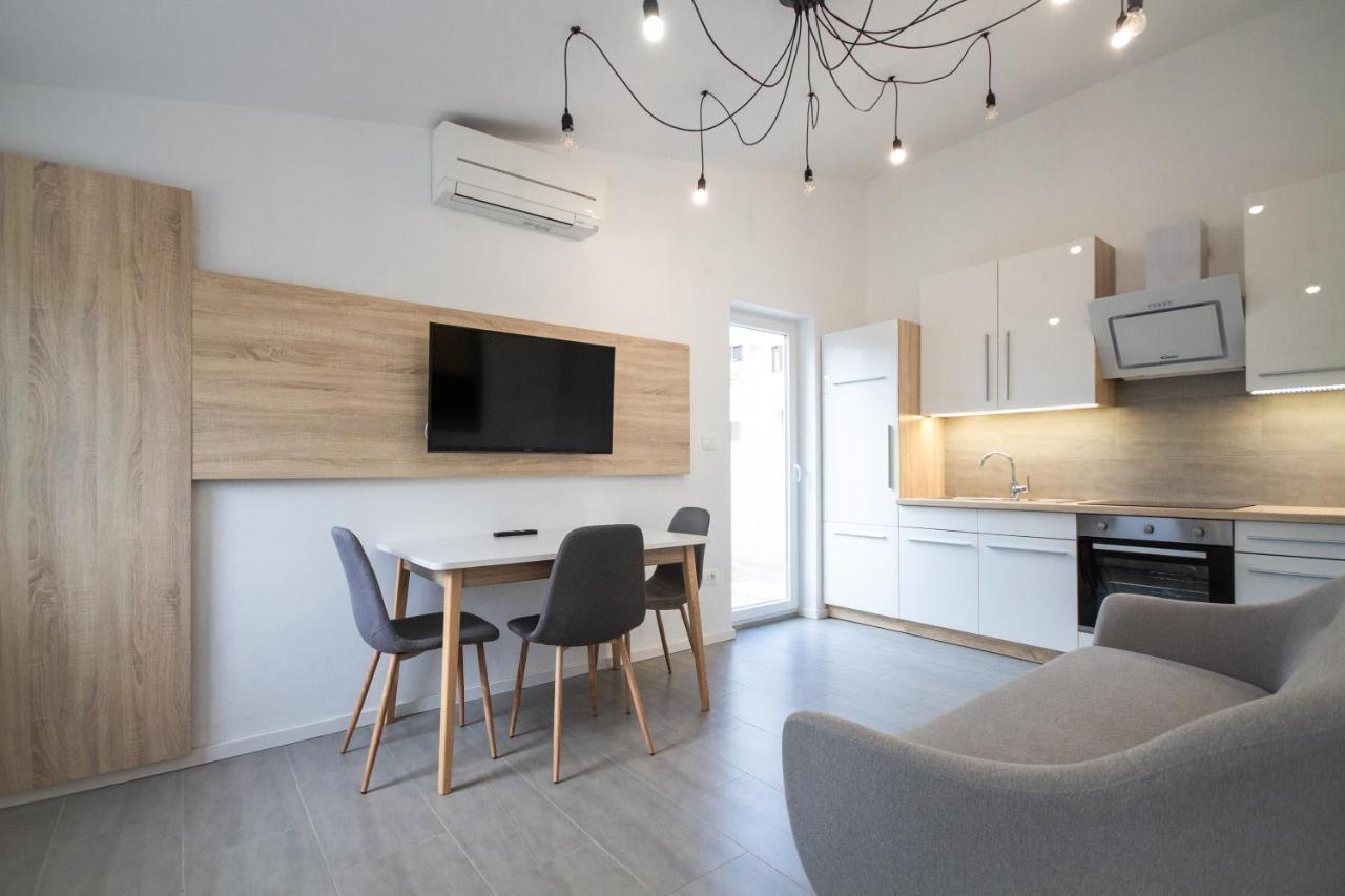 Apartment Denis 罗维尼 外观 照片